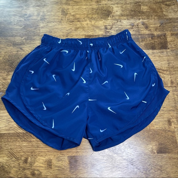 Small Nike Running Shorts - Picture 1 of 5